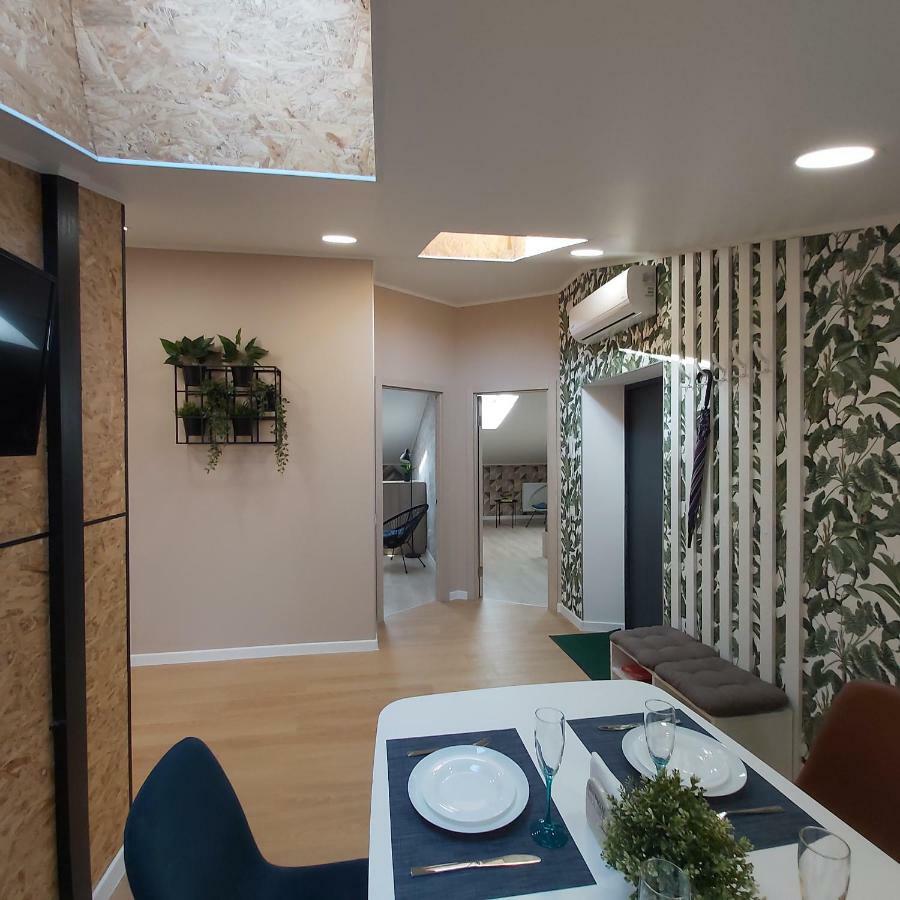 Two-Bedroom Apartment Near Forum Lwów Zewnętrze zdjęcie