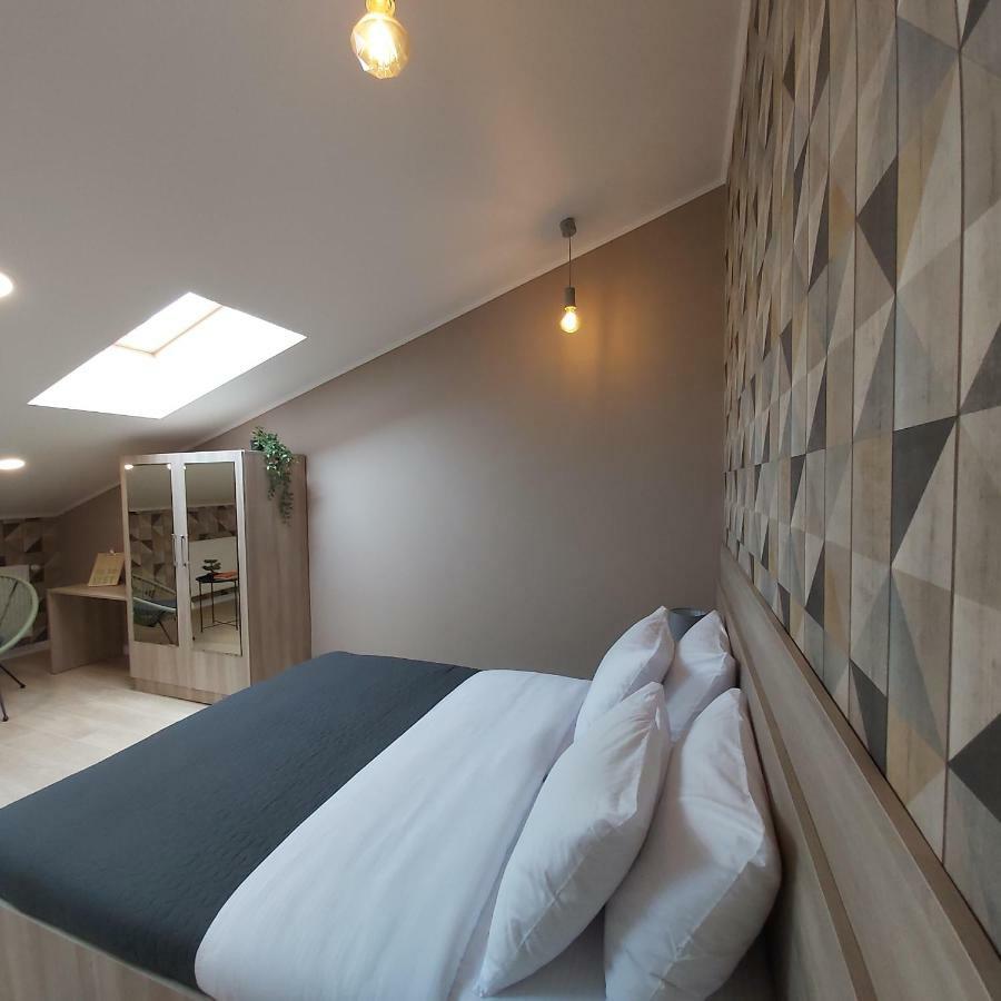 Two-Bedroom Apartment Near Forum Lwów Zewnętrze zdjęcie