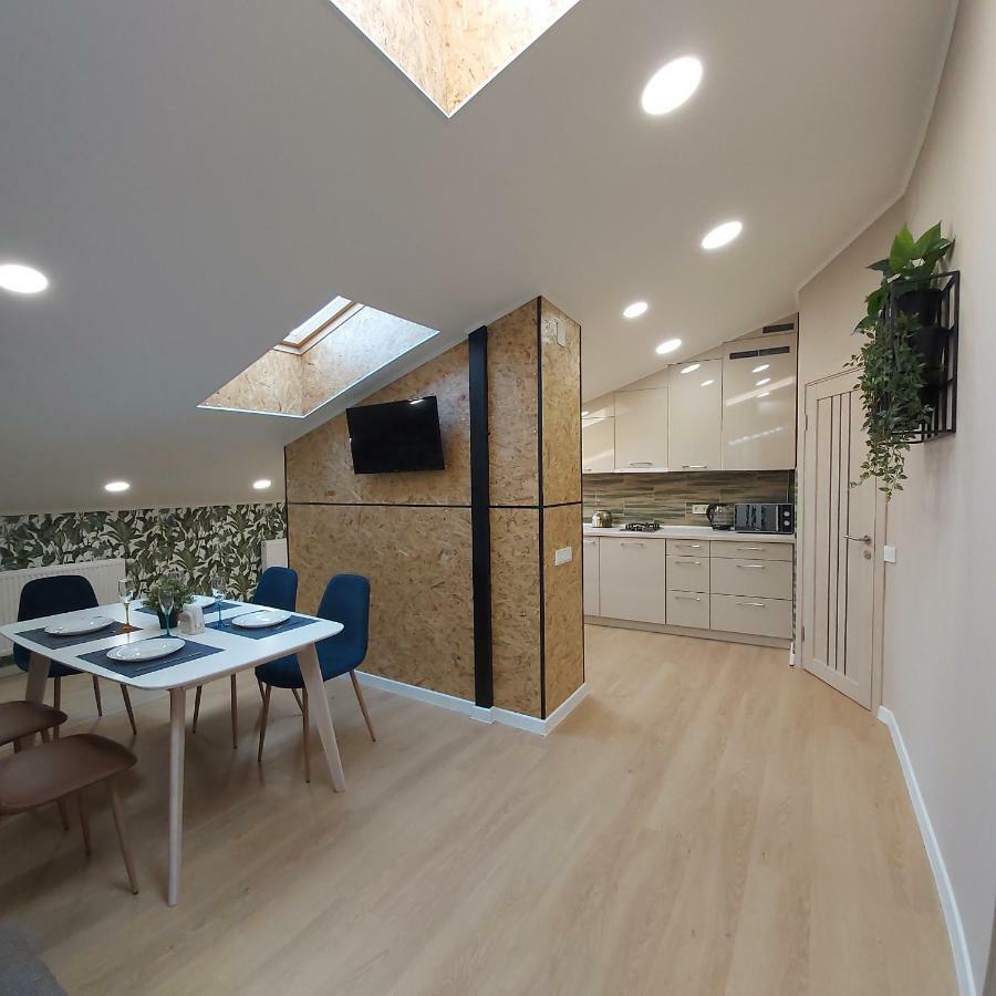 Two-Bedroom Apartment Near Forum Lwów Zewnętrze zdjęcie