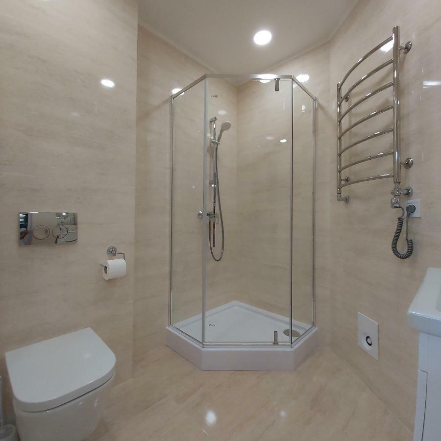Two-Bedroom Apartment Near Forum Lwów Zewnętrze zdjęcie